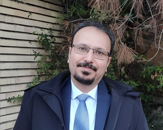 احمدرضا حائری، زندانی سیاسی به حامیان پزشکیان: مردم ستمدیده را وارد معرکه انتصاب نکنید