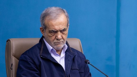 الرئيس الإيراني يعترف بتهريب 30 مليون لتر بنزين يوميا.. وخبراء: أزمة الطاقة تتصاعد