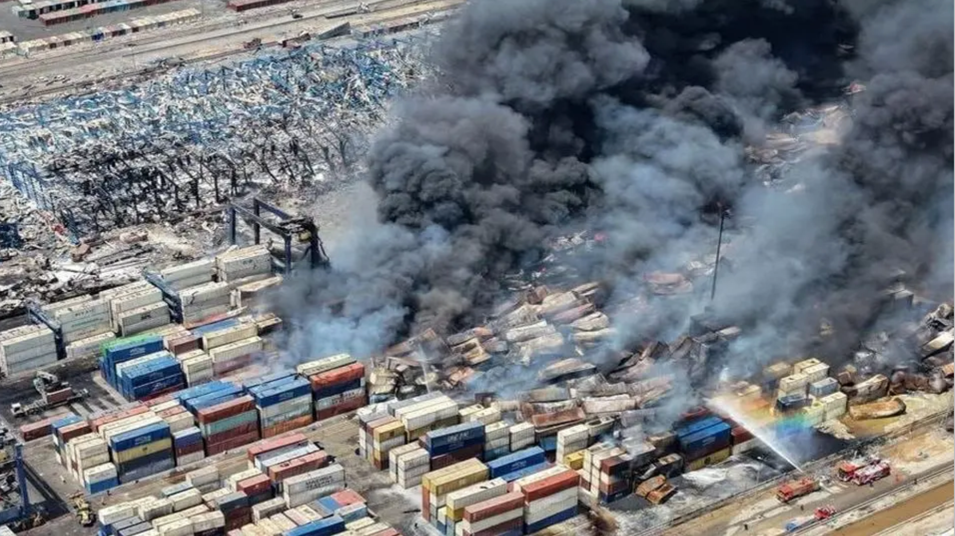 گاردین درباره انفجارها در ایران: خبرنگاران ایرانی درباره سرکوب رسانه‌ای هشدار داده‌اند