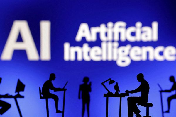 Iran unveils national AI platform prototype