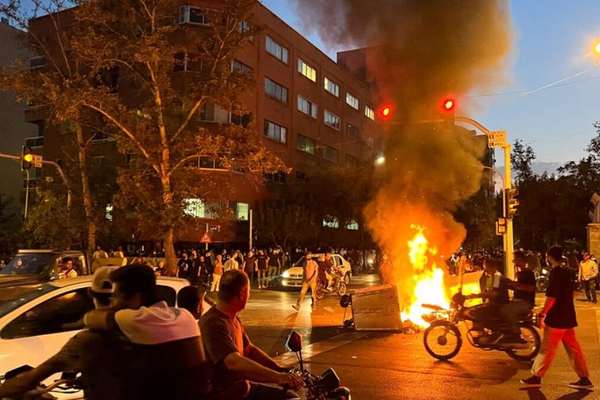 یک پزشک: عدد کشتهها از شمار خارج بود و تشخیص زخمی از جانباخته، دشوار