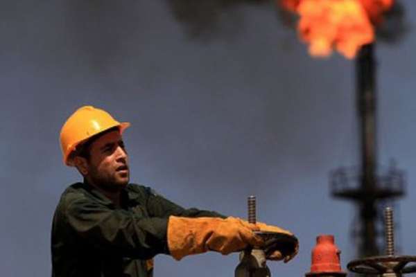 Iranian Employers Threaten Large Layoffs Over Minimum Wage Increase