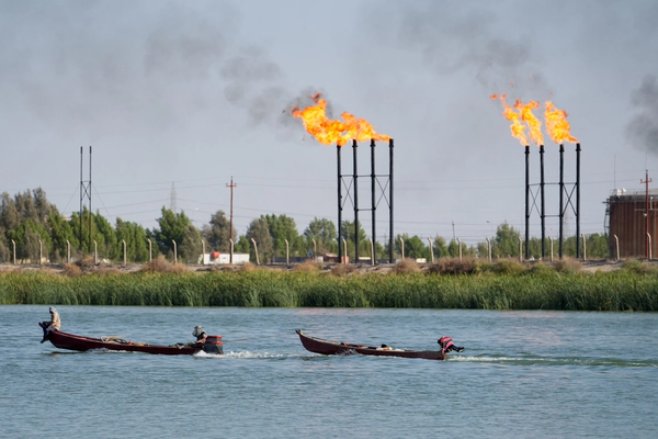 إيران توقف تصدير الغاز إلى العراق بشكل كامل ومفاجئ بسبب "ظروف طارئة وغير متوقعة"