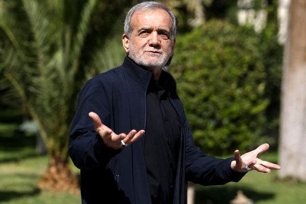 عضو کمیسیون امنیت ملی مجلس: پزشکیان دائم در تلویزیون میگوید بگویید ما چهکار بکنیم