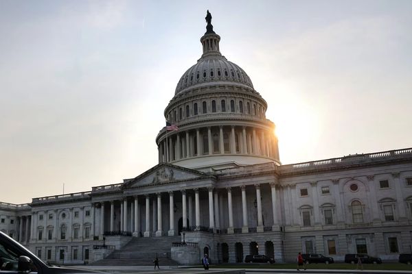 US bipartisan bill calls for 'all options' to confront a nuclear Iran