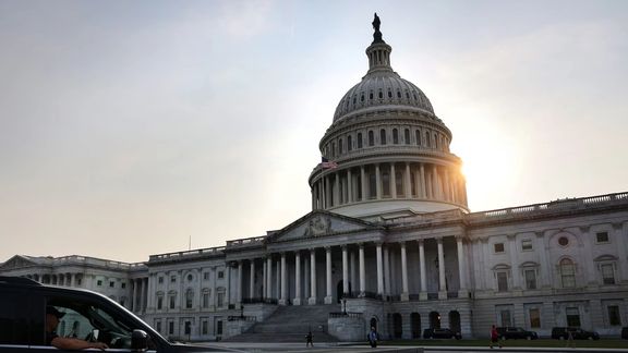 Multiple Bills Targeting Iran Pass US Senate Committee