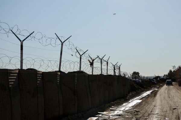 آمریکا در حال انتقال ۷ هزار زندانی داعش از سوریه به عراق است