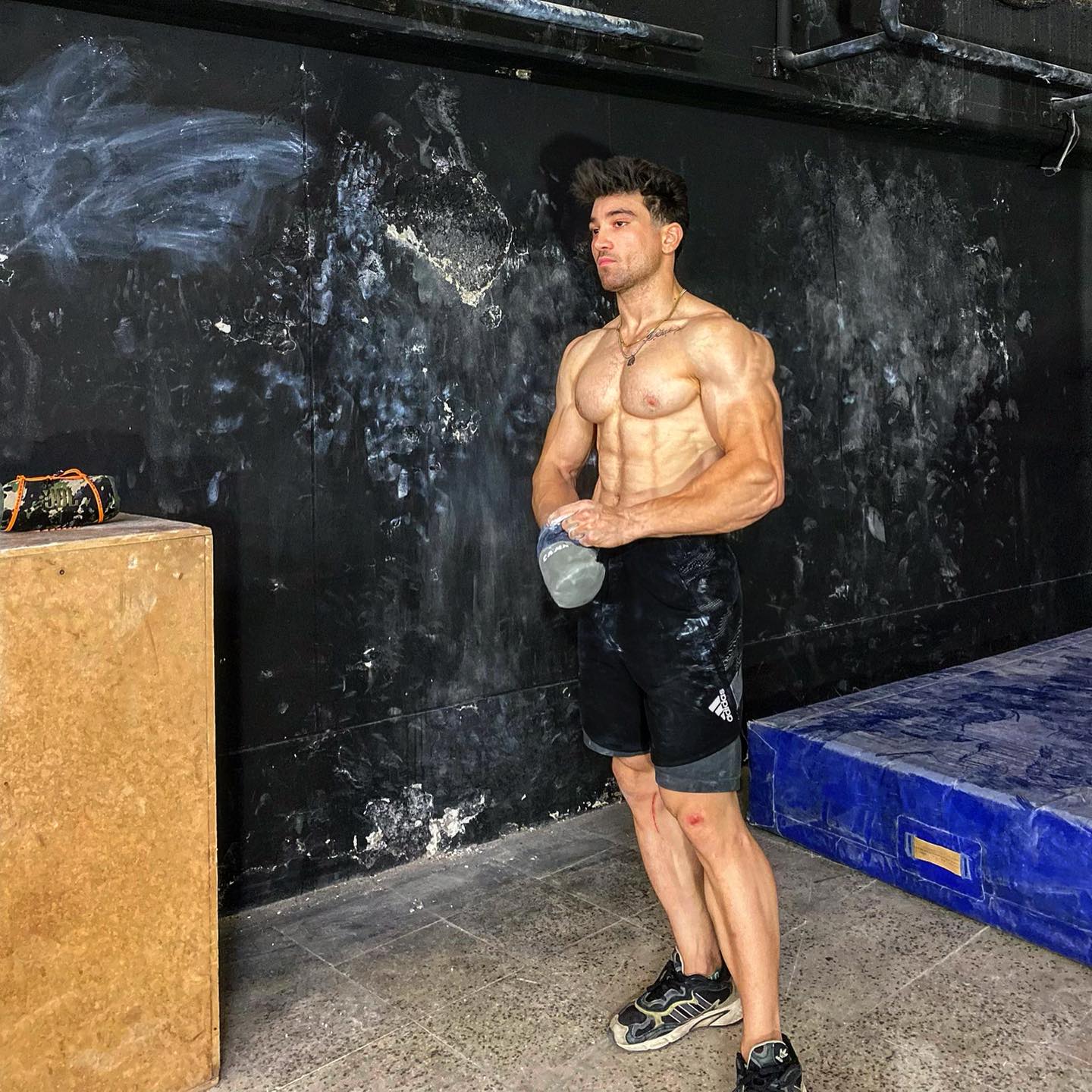 رضا علیپور خطاب به نیروی سرکوب جمهوری اسلامی: به جای مقابله با مردم، دردشان را بشنوید