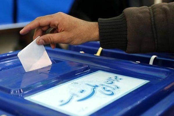 ناشطون وتنظيمات طلابية إيرانية: صوتنا هو إسقاط النظام وليس مقاطعة الانتخابات فقط