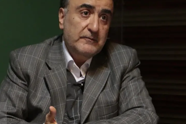 سجين سياسي: لا ينبغي انتظار موت علي خامنئي لإحداث التغيير في إيران