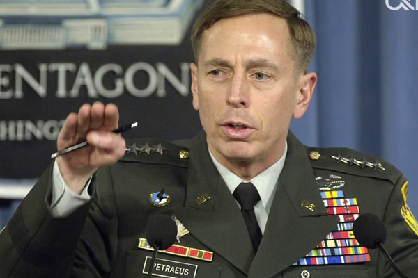 قائد "سنتكوم" السابق لخامنئي: حان وقت شرب كأس السم من جديد