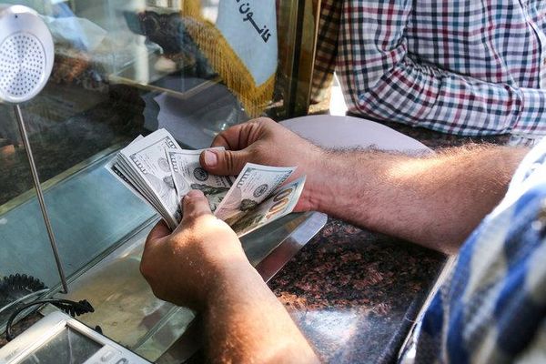 دلار آمریکا به ۱۲۶ هزار تومان رسید؛ سکه از ۱۳۲ میلیون فراتر رفت