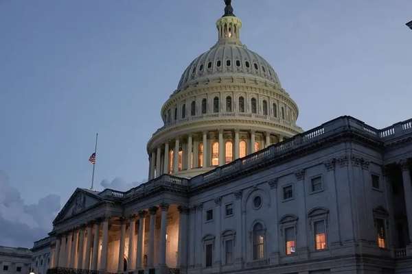Over 40 Lawmakers Urge Biden to Promptly Enforce New Iran Oil Sanctions