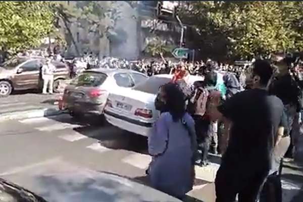 Doctors Resign From Iranian American Medical Group Over Protests