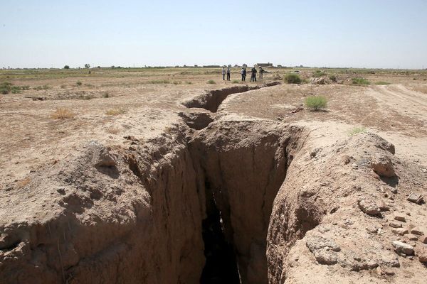 خبير إيراني: "الهبوط الأرضي" يهدد 40 % من السكان