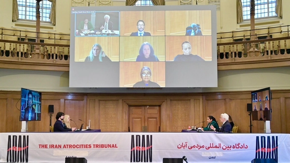 دادستانی دادگاه بینالمللی مردمی آبان، ۱۶۰ مقام را به «جنایت علیه بشریت» متهم کرد