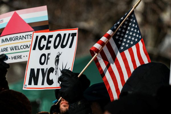 دو قانونگذار دموکرات درباره پیامدهای اخراج مهاجران ایرانی از آمریکا هشدار دادند