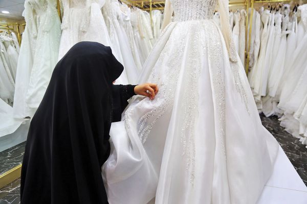 Iranian matchmaking site enables child marriage, daily says