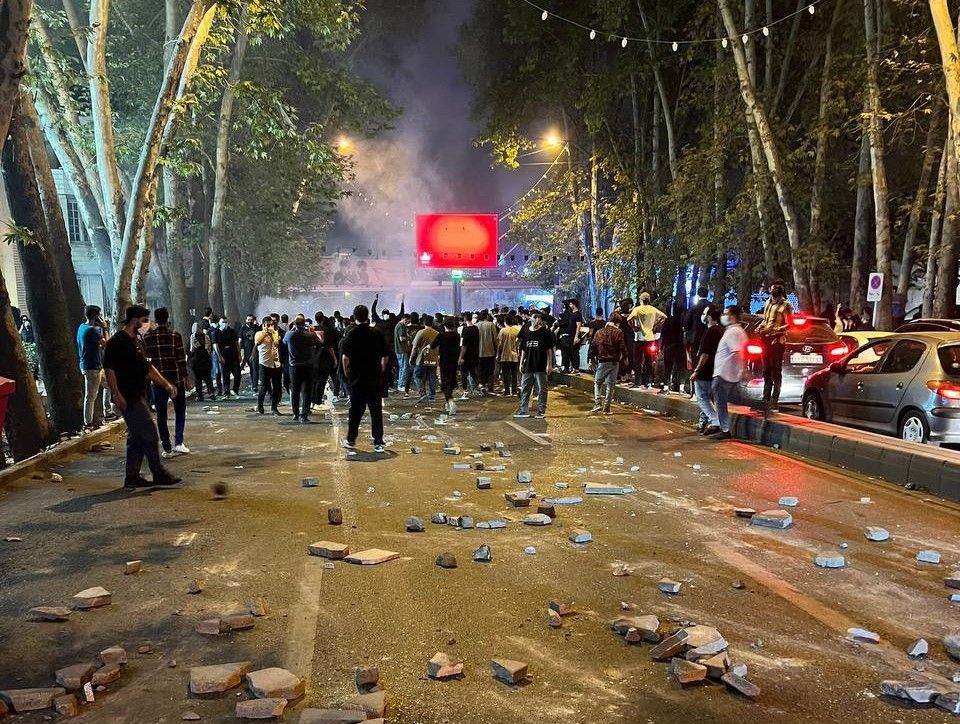 Iran’s Regime, Protesters Test Each Other's Determination, Power