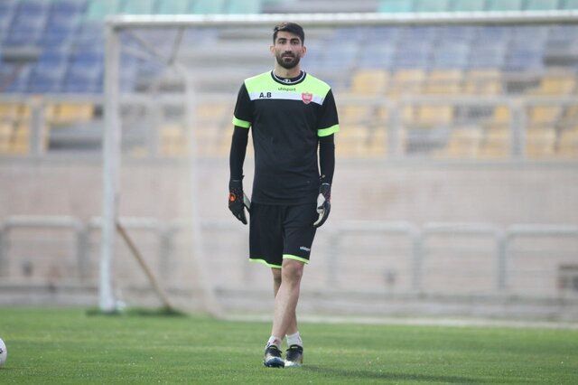 حجت کریمی تکذیب کرد؛ پیشنهاد ۹۵ میلیاردی استقلال به بیرانوند