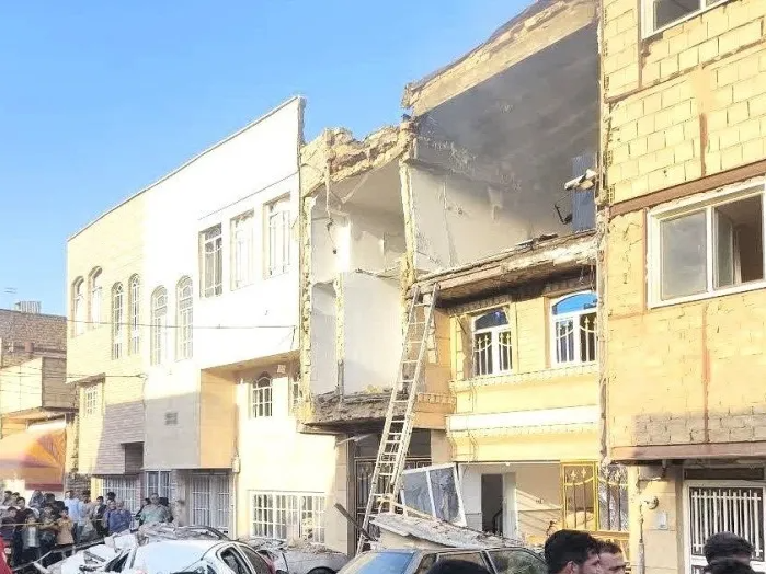 إصابة 4 أشخاص في انفجار بمنزل في مدينة قم الإيرانية