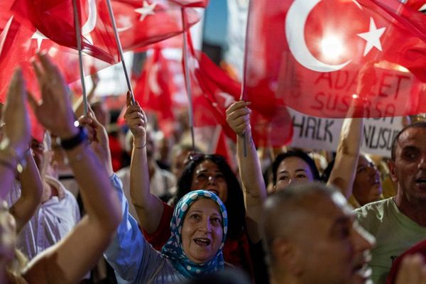 ادامه بازداشت مخالفان سیاسی اردوغان به اتهام فساد اقتصادی