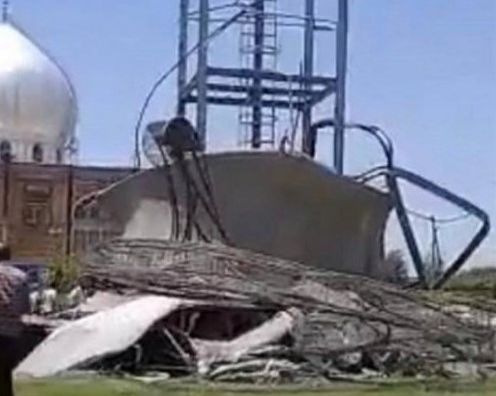 سازه ۱۸ متری «تُنگ ورشو» در شهر بروجرد به علت عدم استحکام فروریخت