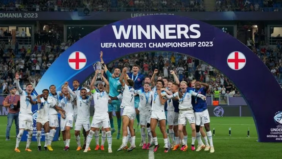 ستارگان جوان لیگ برتر، انگلستان را پس از ۳۰ سال قهرمان یورو زیر ۲۱ سال کردند