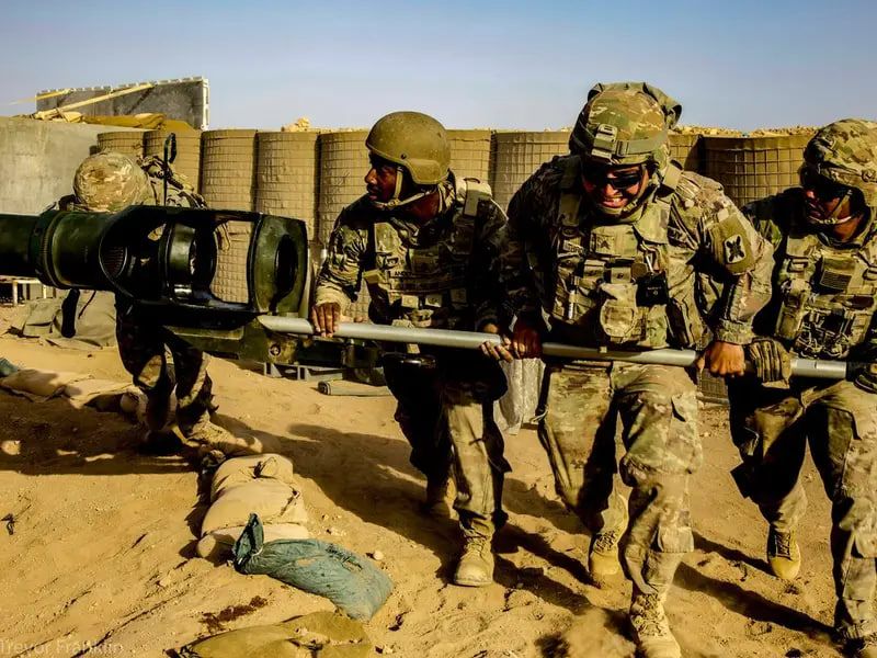 تسنیم از حمله‌های موشکی به پایگاه‌های آمریکایی در سوریه و عراق خبر داد