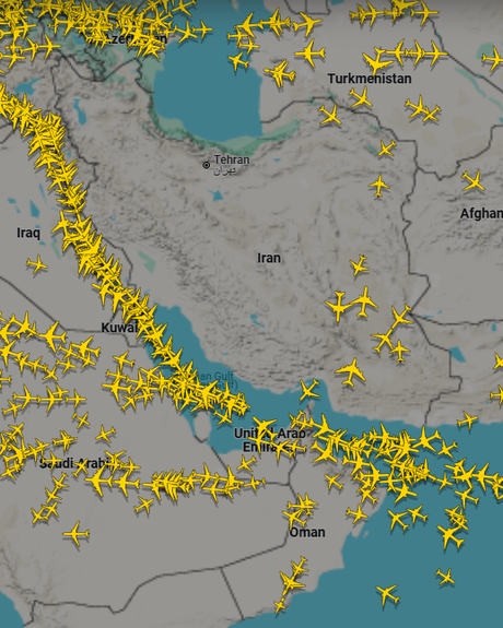 وزارت راه و شهرسازی: آسمان مرکز و غرب کشور برای پروازها همچنان بسته است