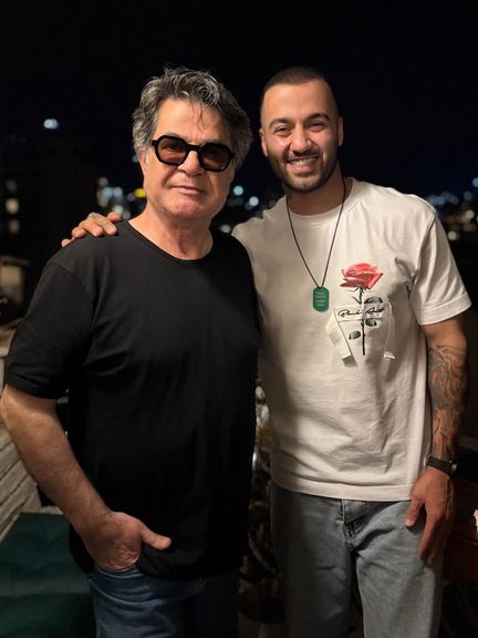 دیدار توماج صالحی با جعفر پناهی پس از بازگشت او به ایران