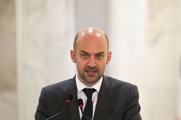 وزیر خارجه فرانسه حملات جمهوری اسلامی به کشورهای منطقه را محکوم کرد