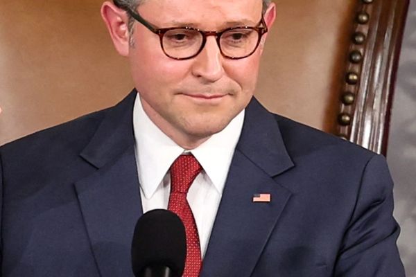 رئيس مجلس النواب الأميركي: القتل العشوائي للإيرانيين "عمل شنيع" ويجب أن يتوقف فوراً