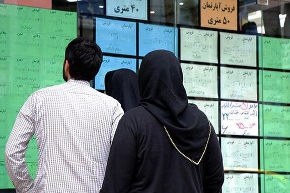 عضو کمیسیون عمران مجلس: خانوادهها برای تامین رهن و اجاره اموال خود را میفروشند