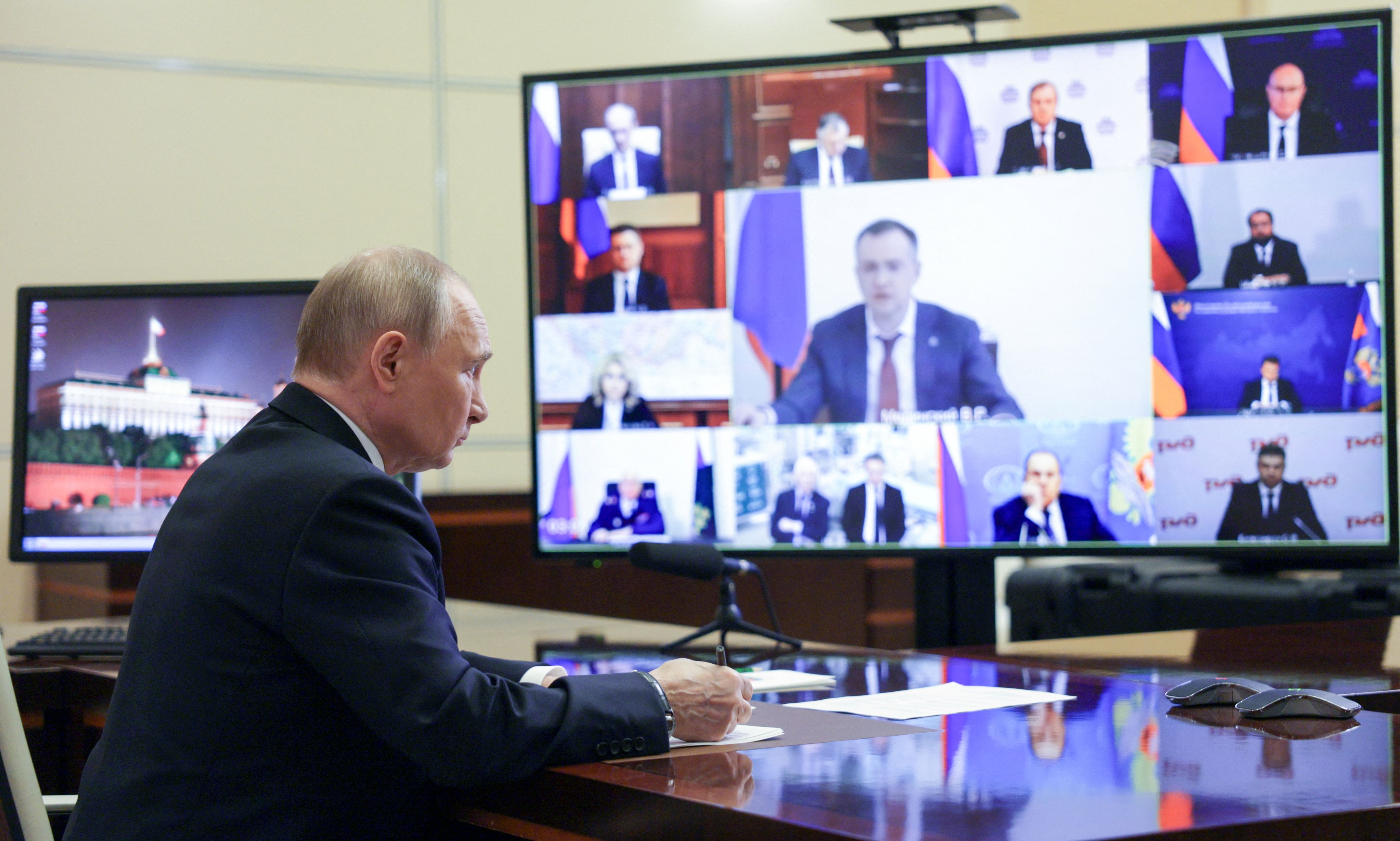 سخنگوی کرملین: پوتین در صورت لزوم، آماده پیوستن به مذاکرات آمریکا و ایران است