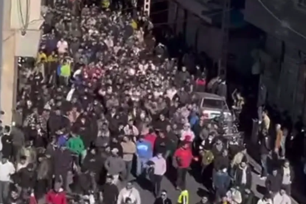 الخارجية الأمريكية تطالب النظام الإيراني بوقف القمع واحترام حقوق الشعب