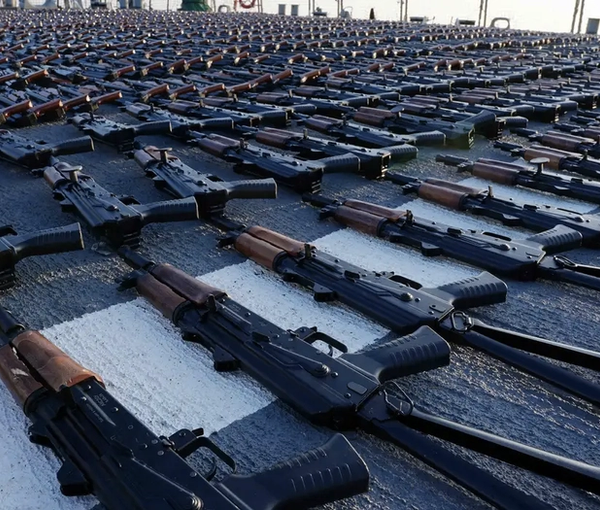 الكشف عن شبكة إيرانية لنقل الأسلحة في لبنان.. وطهران تسعى لتوحيد جبهة حماس وحزب الله