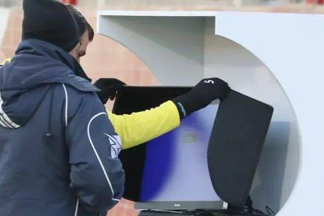 تراکتور درباره رد گل با مانیتور خاموش VAR: این کارها به نفع تیم‌های خاص است