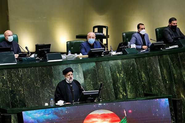 Iranian Parliament Approves Budget Bill With Huge Deficit