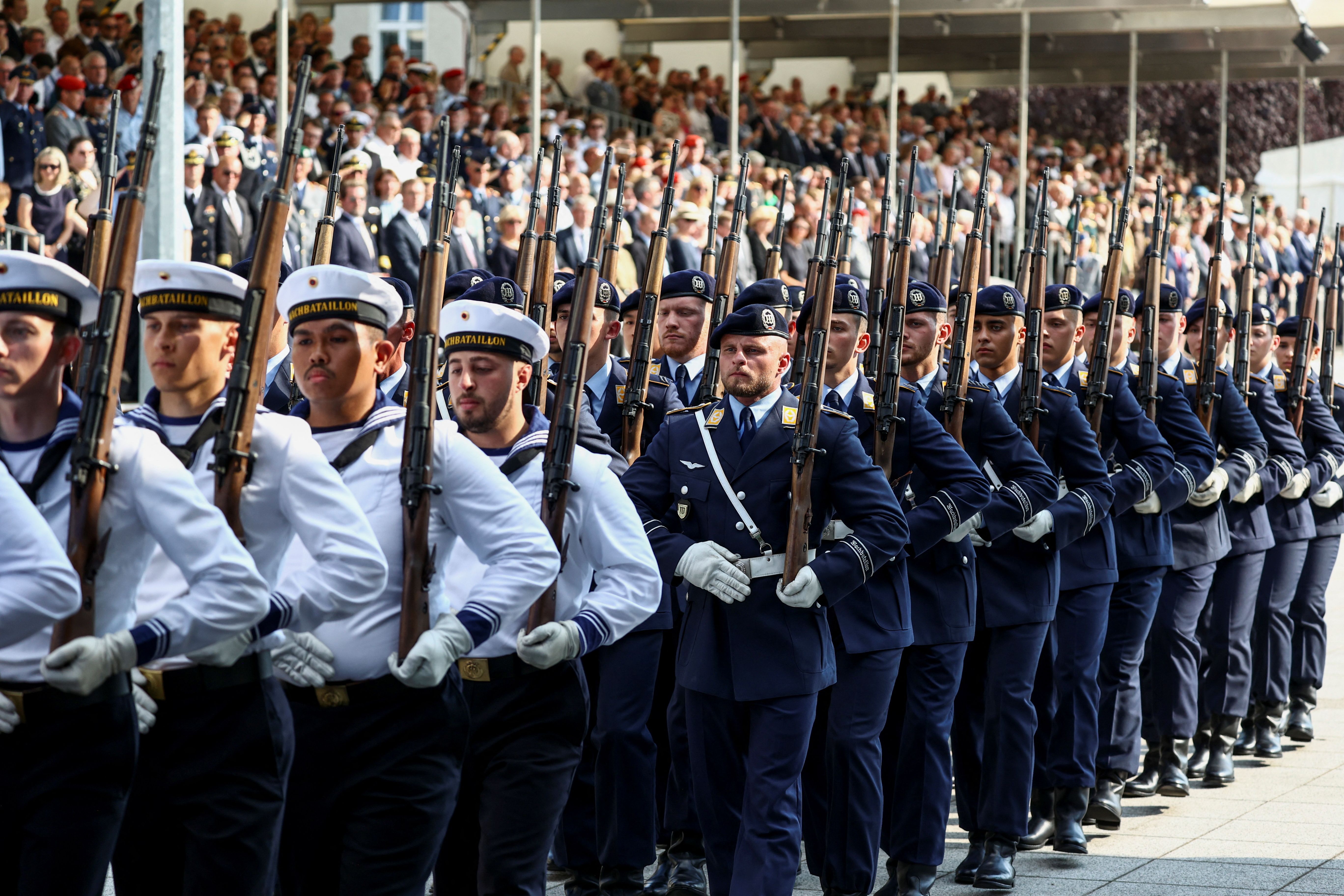 احیای خدمت اجباری سربازی در تعدادی از کشورهای اروپایی در پی جنگ اوکراین