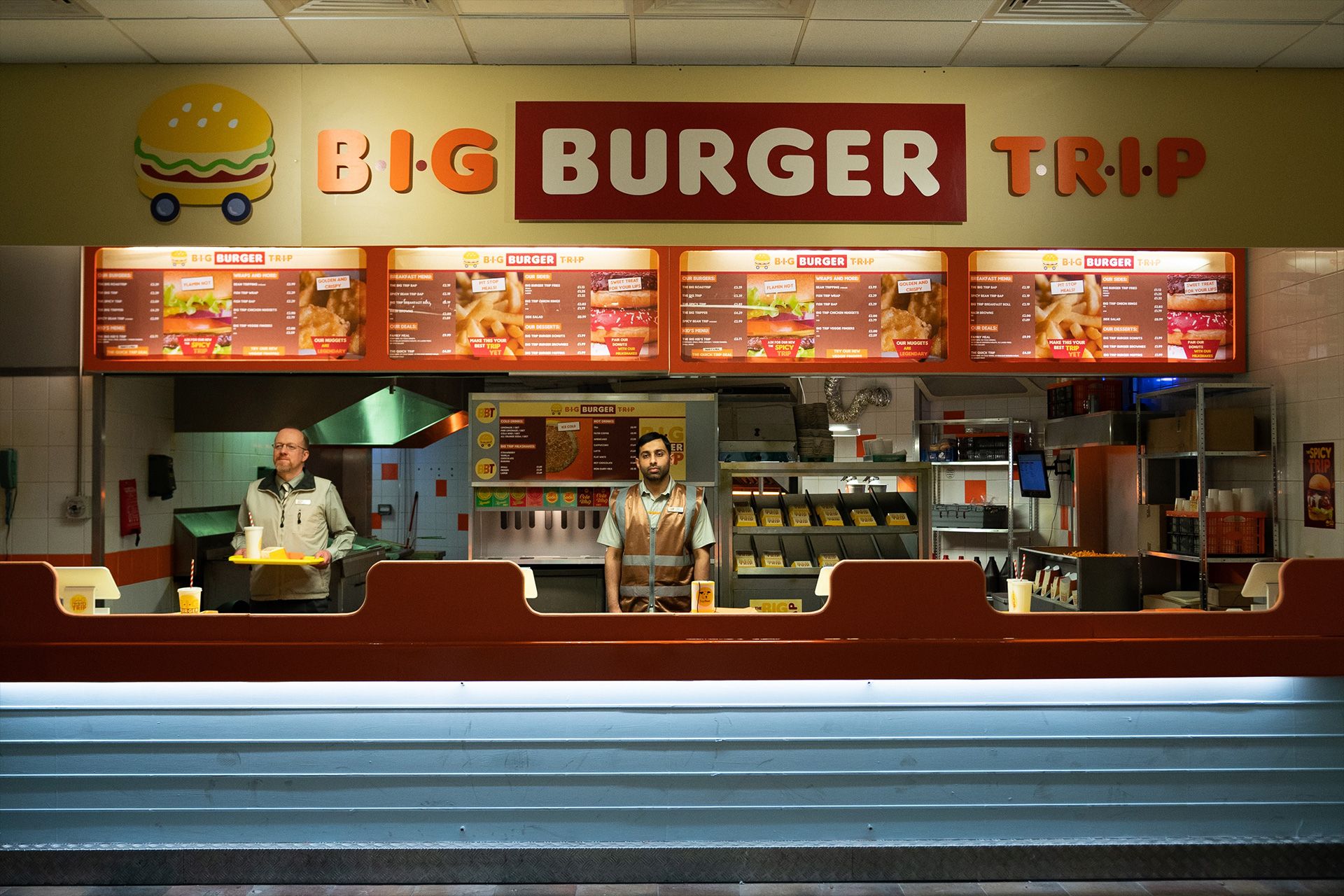 «غرش‌های آسمانی»؛ یک پاکستانی در لندن یا یک موجود فضایی؟ 