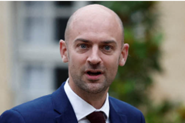 وزیر خارجه فرانسه: از تروریستی اعلام کردن سپاه پاسداران حمایت میکنیم