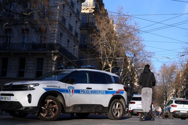 فرانسه طرح بمبگذاری مقابل بانک آمریکایی در پاریس را خنثی کرد