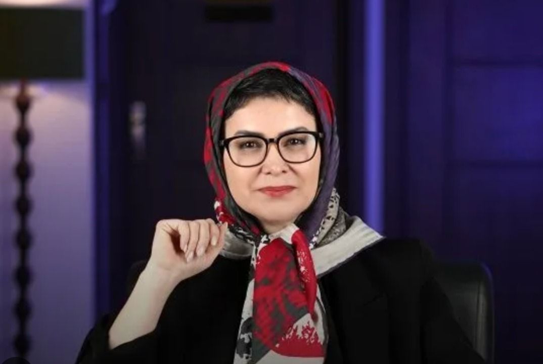 القضاء الإيراني يلاحق مذيعة سابقة كشفت تدخل التلفزيون الرسمي في الانتخابات الرئاسية 2021