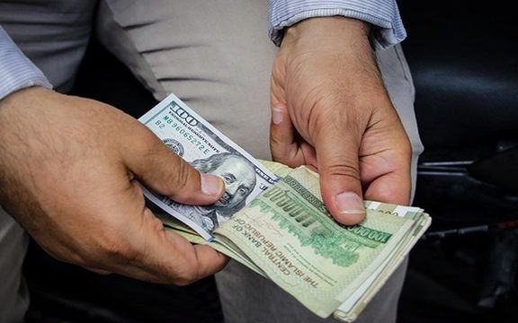 قیمت دلار آمریکا در بازار آزاد از ۶۸ هزار تومان عبور کرد