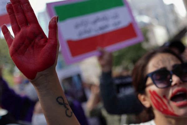 UN warns of unfair detentions, death sentences for Iran's minorities