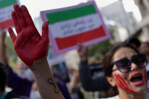 Amnesty Joins Afghan and Iranian Women Against Gender Apartheid