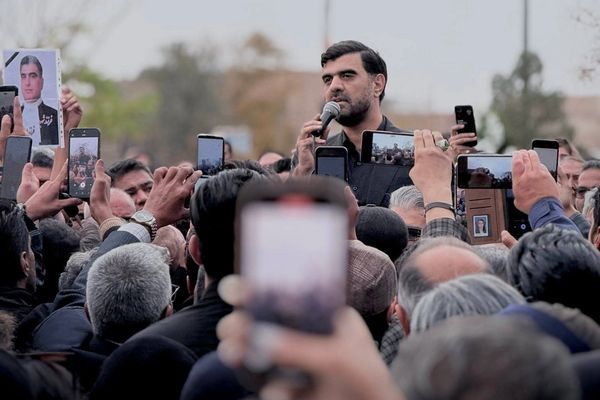 گوهر عشقی، مادر دادخواه: رژیم جنایتپیشه برادر عزادار وکیل عدالتخواه را بازداشت کرده است