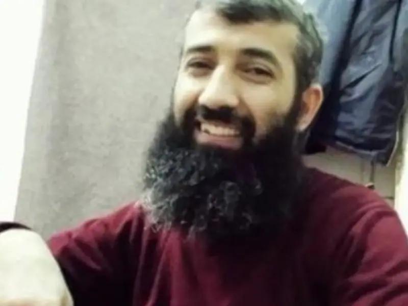 أعدمت 6 آخرين معه.. السلطات الإيرانية تعدم سجين رأي سني بعد 14 عاما من سجنه