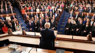 ترامپ در نطق سالانه خود ممکن است آمادگی افکار عمومی را درباره حمله به ایران بیازماید